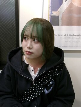 ヘアーブレイス(hair brace) くすみグリーンのインナーカラー◎川口瑞紀◎