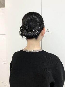 コトナ(kotona) シニヨンアップスタイルヘアセットパーティーヘアセット結婚式
