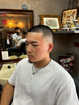 アールズ ヘア(R's hair) MEN’S HAIR/サーフカール/刈り上げセンターパート/印西