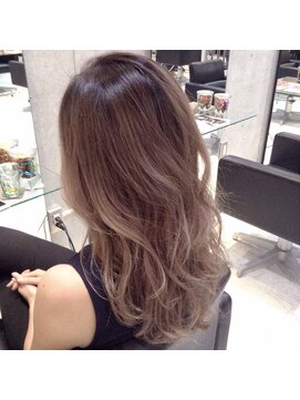 アライブ ハラジュク(ALIVE harajuku) 【ALIVE原宿】大石☆ダブルカラーでナチュアッシュグラデ☆