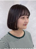 韓国ボブで小顔効果のおくれ毛シースルー前髪グレージュカラー