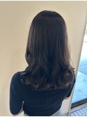 暗めのアッシュベージュ