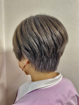 カミコーゼット グレイ(kamiko-Z Gray) 【炭酸シャンプー付き】カット＋イルミナカラー