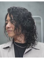 ノーエン(noen)&nbsp;波巻きパーマメンズマッシュセンターパートツイストパーマウルフ