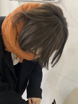 メゾンアクア 表参道(Maison ACQUA) ☆ブリーチなしダブルカラー オリーブ オリーブベージュ ボブ