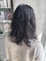 デコボコ アート(凸凹 art)&nbsp;ハードパーマ/ミディアム