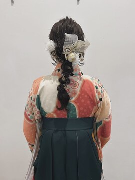 ヌークバイラヴェスト 四日市(neuk by lovest) 卒業式 あみおろし スタイル