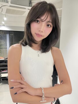 トイ(TOI) レイヤーミディアム/グレージュ