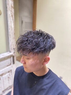 フォーコーナーズ(Four Corners) スペインカールシルエットツイストスパイラル