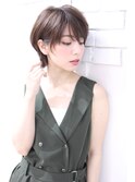 【F.】耳掛けショートボブ