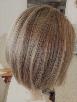 美容室 ボヌール 【ボヌール】くすみ系ハイライトベージュ