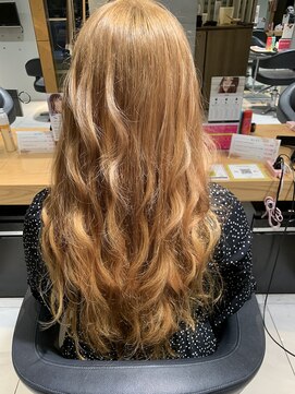 リー 京橋(Lee) シールエクステでロングに♪