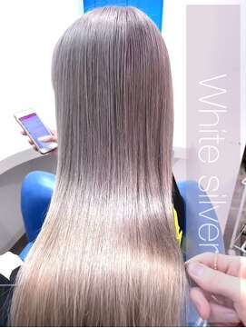 ウーロス(uros.) White silver