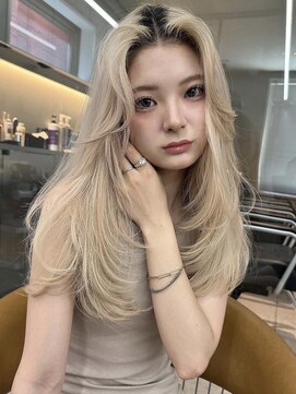 サイン 渋谷(SIGN) ザクザクレイヤーカット巻き方簡単ロング韓国アイドル表参道渋谷