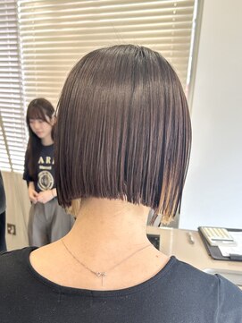 ネオリーブウリ 二子玉川店(Neolive uri) カールセミディシアーカラーレイヤーカット《二子玉川》