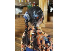 ロラ ハイヤマカシ(LAURA HAIYAMAKASHI)