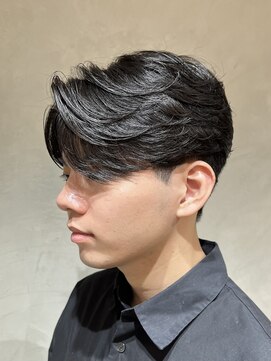 ニコ トウキョウ ヨコハマ(nico) センターパートニュアンスパーマメンズカットカルマパーマ