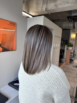 ニル(nil)の写真/【カラーを楽しむ明るい白髪染め】白髪をぼかしつつデザインを楽しんでもっとおしゃれなあなたに近づく―＊