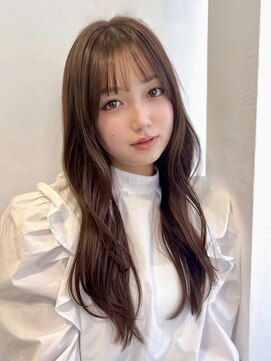 スペイディック 中目黒(SPADIC) こっくりベージュでつくる大人の抜け感ロング