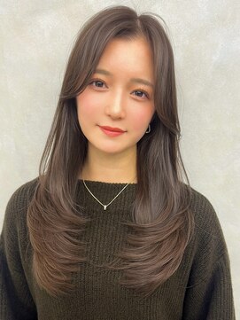 ロイ(Roi) かきあげバング/大人可愛いレイヤースタイル◎20代、30代、40代