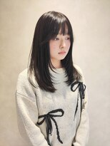 エンドット(en.)&nbsp;ロングレイヤー、顔周りカット 担当寺尾