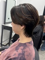 ピア ヤクイン(Pia Yakuin) 曲がる縮毛矯正/センターパート/ウルフ