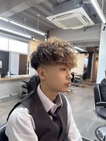 ヴィメンズウエスト 大宮西口(Vii men's west)&nbsp;隼也/スペインカール/メッシュ/フェード/大宮