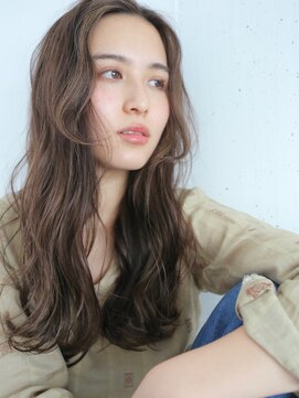 オーサム(AWESOME) 大きめウェーブの無造作セミロング◎ナチュラルハイライト