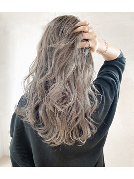 ヘアーワークス ヘルム 渋谷店(HAIR WORKS HELM) 外国人風エモージュ