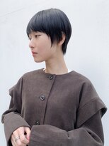 ネイヴィル オモテサンドウ(navile omotesando)&nbsp;【yuka】暗髪、黒髪シンプルショート