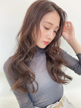 フェンテ(Fuente) 感度高め女子にぴったりセミウェットなふんわりカール♪