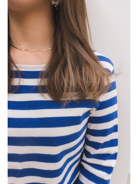 シカ(sica) インナーカラーベージュベース。