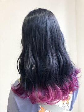 レーヴ(Reve) ピンクの毛先カラー【レーヴ】