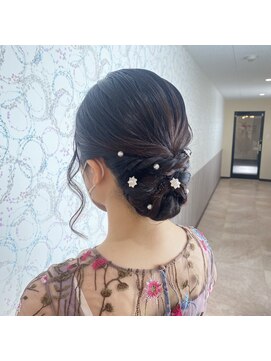 サロンドプランセス(SALON DE PRINCESSE) シニヨン