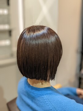 ナンバー イル デュッカ 札幌(N° il duca) 首元スッキリ♪艶ボブ