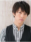 アースカラーが優等生風な知的くせ毛メンズショートh名護大東