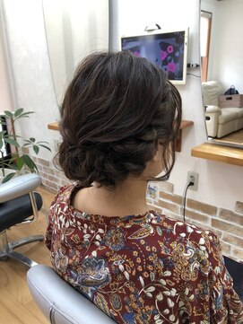 エイチワイヘアーデザイン(HY hair design) ギブソンタックシニヨン