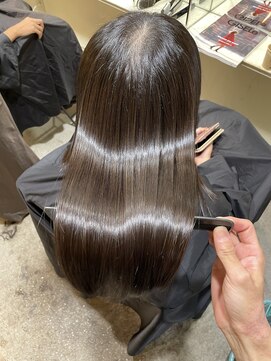 ロロ(ro-ro) 【恵比寿 ro-ro】至高の絹髪使ってます。