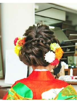 ヴィヴァーチェフィオーレ(Vivace fiore) 七五三ヘア