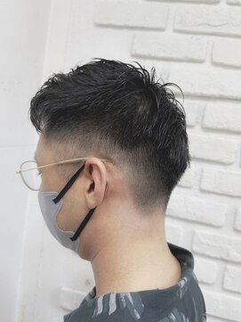 ビランチェ 池袋(bilancia) フェードカット/ツーブロ/刈り上げ/アップバング/池袋