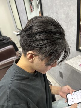 グラッジ 池袋(GLADGE) フェザーパーマ センターパート メンズカット