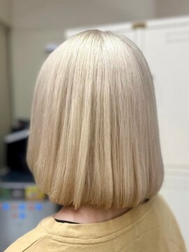 エターナルバイマティーナ(Eternal by MATINA) 【ホワイトブロンド】20代30代40代50代