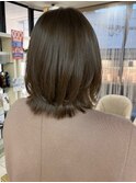 大人可愛い40代美人くすみカラーアッシュグレーベージュレイヤー