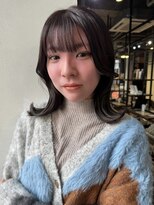 メイカ(MEIKA)&nbsp;”くびれヘア×チャコールカラー”