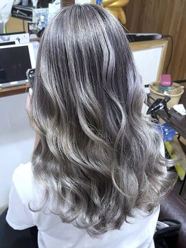 ブレイズヘアー(BLAZEhair) 【プチイメチェン】グレージュバレイヤージュ×ブリーチ２回