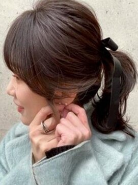 ピノ ウメダ(Pinot UMEDA) #たゆっとポニーテール #ほつれアレンジ