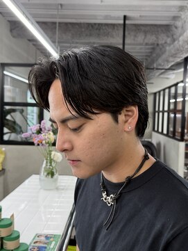 ニコ トウキョウ ロジック(nico TOKYO Logic) メンズセンターパートニュアンスパーマアップバング