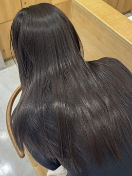 黒髪ストレートロングレイヤーミディアム髪質改善ストレートヘア