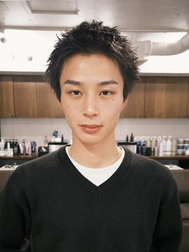 ネロ ヘアアンドライフストア 渋谷(NERO HAIR AND LIFESTORE) 【 松井 隆人 】メンズ スパイキーショート 刈り上げなし