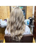 ユートピア(U topia)&nbsp;【U-topia町田】【エアータッチバレイヤージュ】夏ハイライト